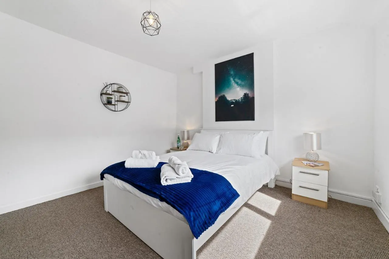 Village Cwtch Whitchurch 2 Bedroom Apartment Cardiff