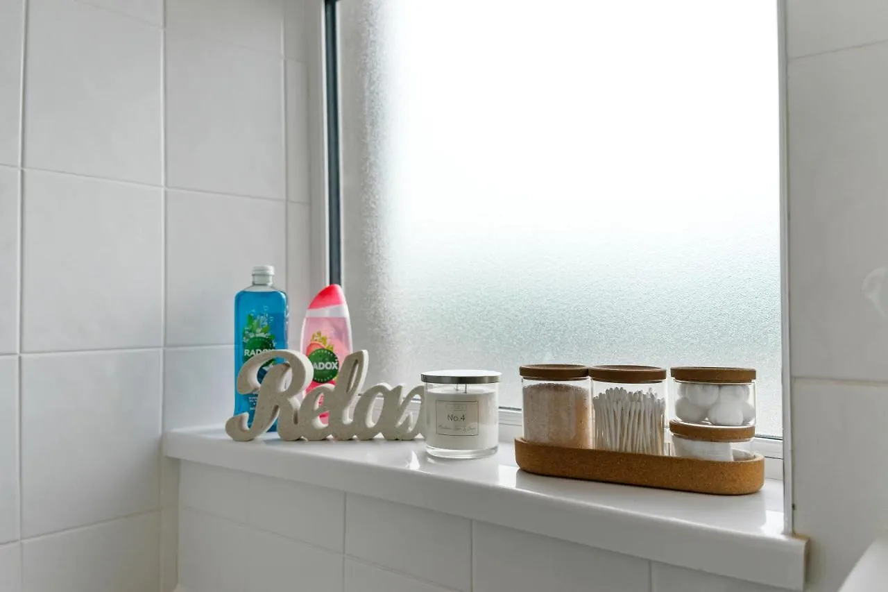 Village Cwtch Whitchurch 2 Bedroom Apartment Cardiff United Kingdom